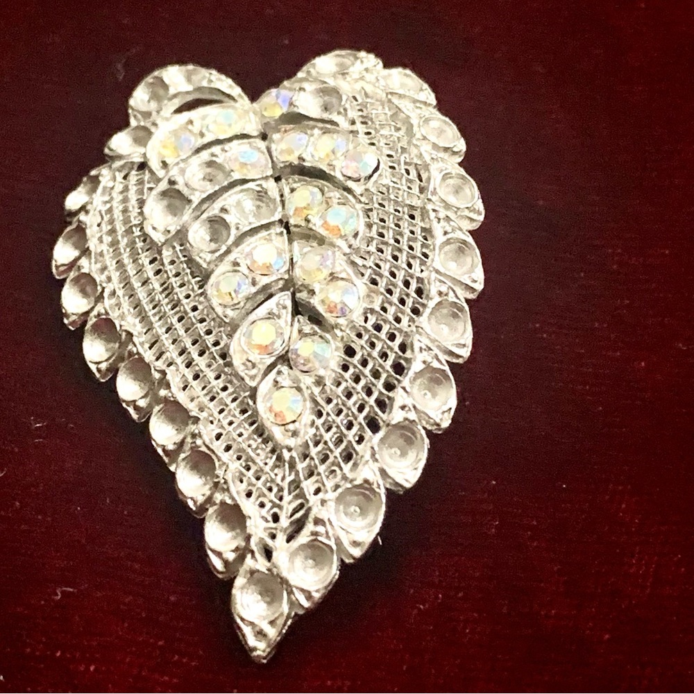 Vintage Art Deco Angel Wings Hearts Aurora Borealis Brooch Pin